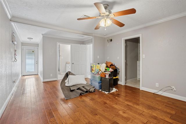 5602 Sjolander Road, Baytown, TX 77521