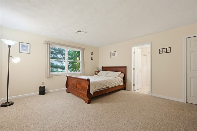 185 Manville Hill Road 106, Cumberland, RI 02864