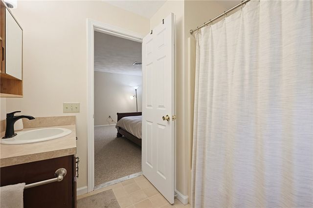 185 Manville Hill Road 106, Cumberland, RI 02864