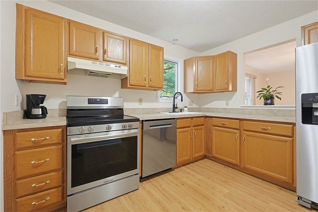 185 Manville Hill Road 106, Cumberland, RI 02864