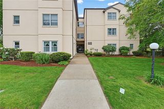 185 Manville Hill Road 106, Cumberland, RI 02864
