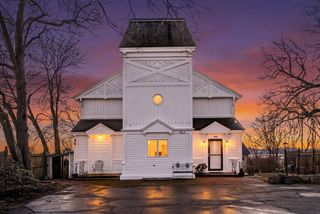 303 Nahant Road, Nahant, MA 01908