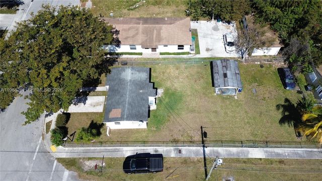 17645 SW 104th Ave, Miami, FL 33157