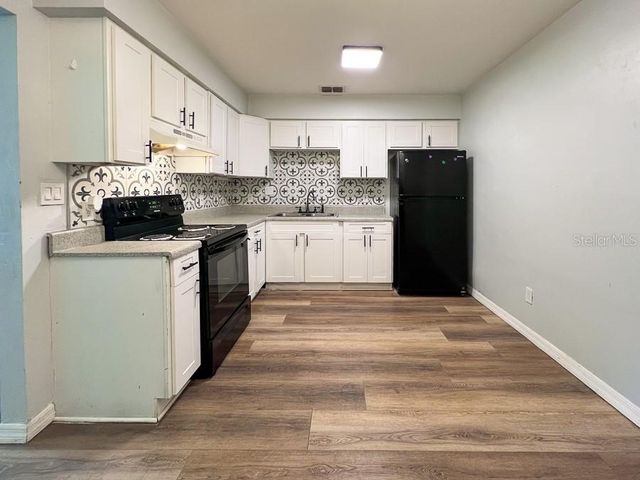 5821 NW 23RD TERRACE 4, Gainesville, FL 32653
