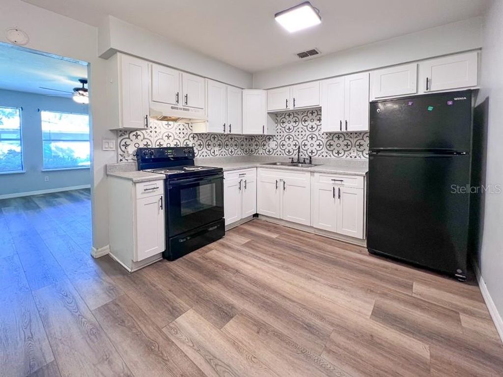 5821 NW 23RD TERRACE 4, Gainesville, FL 32653