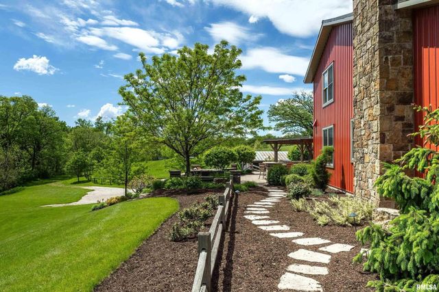 5122 N 230th Street N, Port Byron, IL 61275