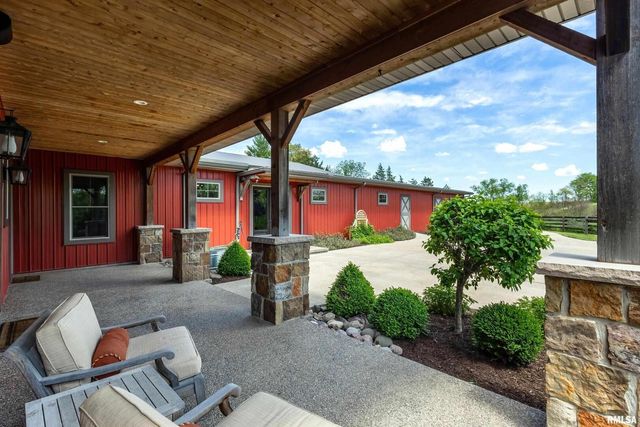 5122 N 230th Street N, Port Byron, IL 61275