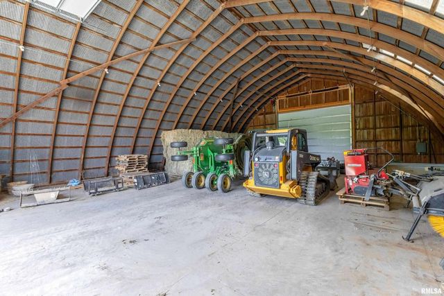 5122 N 230th Street N, Port Byron, IL 61275