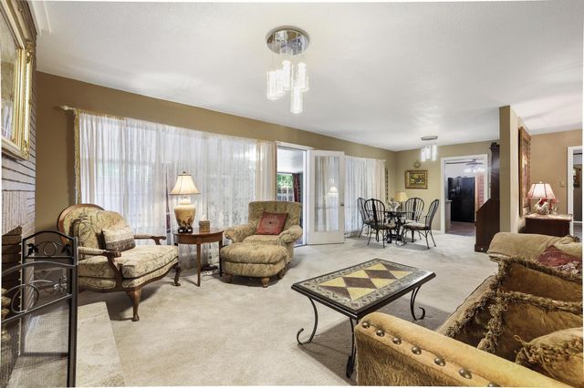 919 S French Avenue, Denison, TX 75020