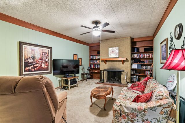 919 S French Avenue, Denison, TX 75020