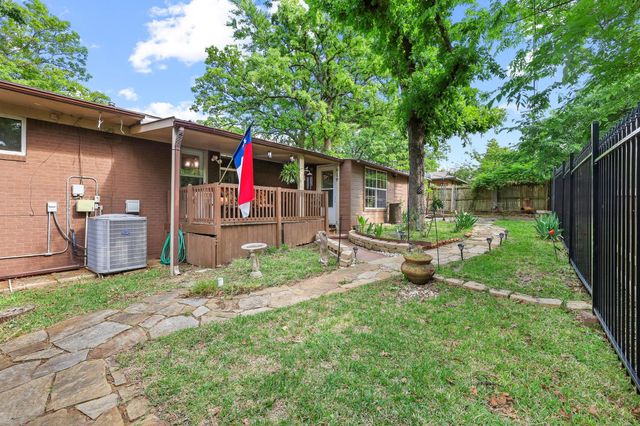 919 S French Avenue, Denison, TX 75020