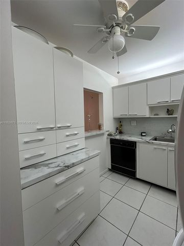 5640 SW 3rd Place 212, Margate, FL 33068