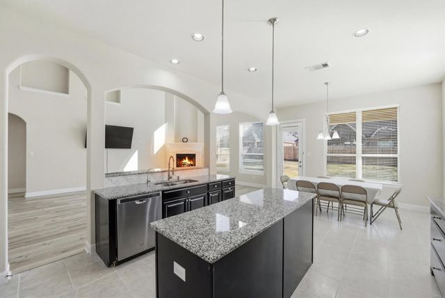 9926 Common Hawker Court, Conroe, TX 77385