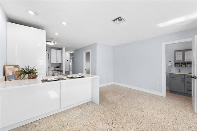 4821 FLORAMAR TERRACE, New Port Richey, FL 34652
