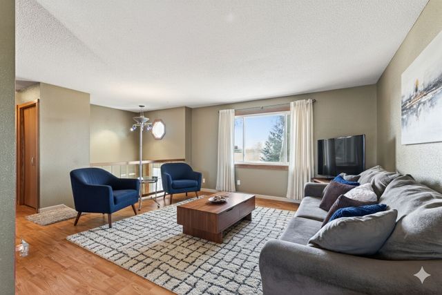 7676 Labeaux Avenue NE, Albertville, MN 55301