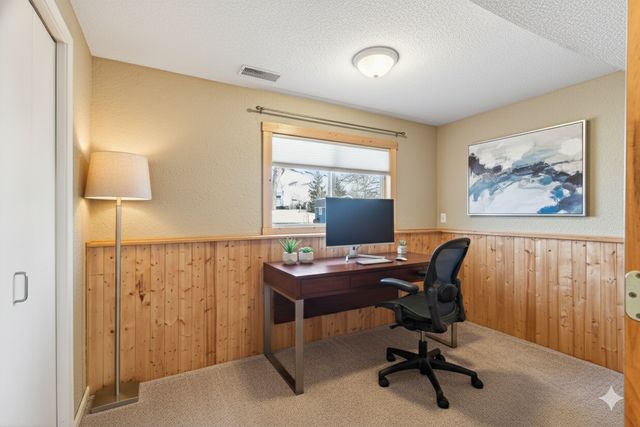 7676 Labeaux Avenue NE, Albertville, MN 55301