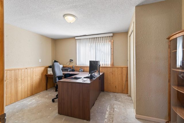 7676 Labeaux Avenue NE, Albertville, MN 55301