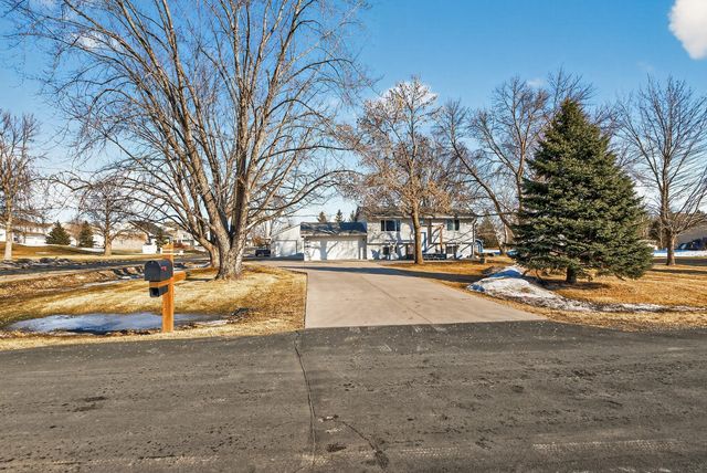 7676 Labeaux Avenue NE, Albertville, MN 55301