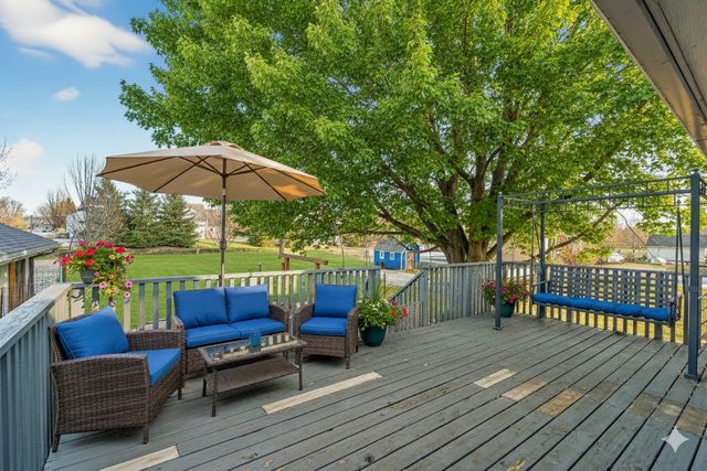 7676 Labeaux Avenue NE, Albertville, MN 55301