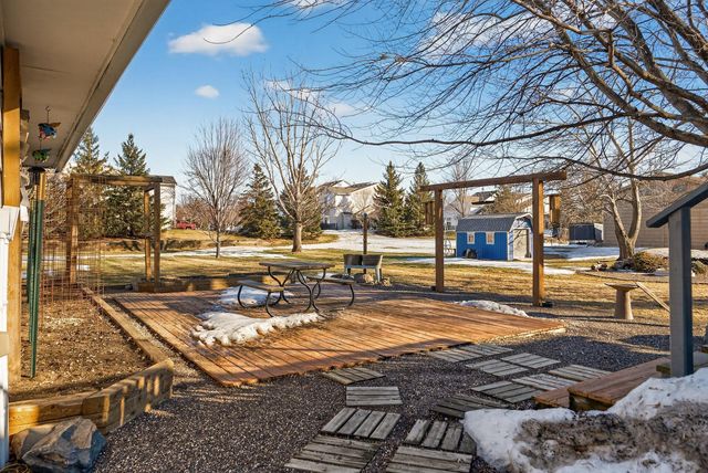 7676 Labeaux Avenue NE, Albertville, MN 55301