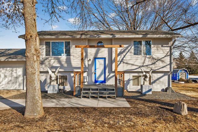 7676 Labeaux Avenue NE, Albertville, MN 55301