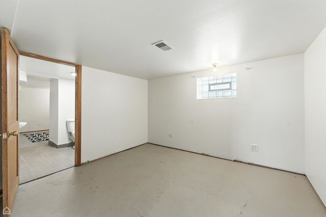 1121 W 104TH Street, Chicago, IL 60643