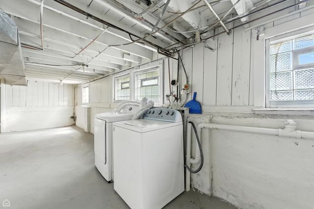 1121 W 104TH Street, Chicago, IL 60643