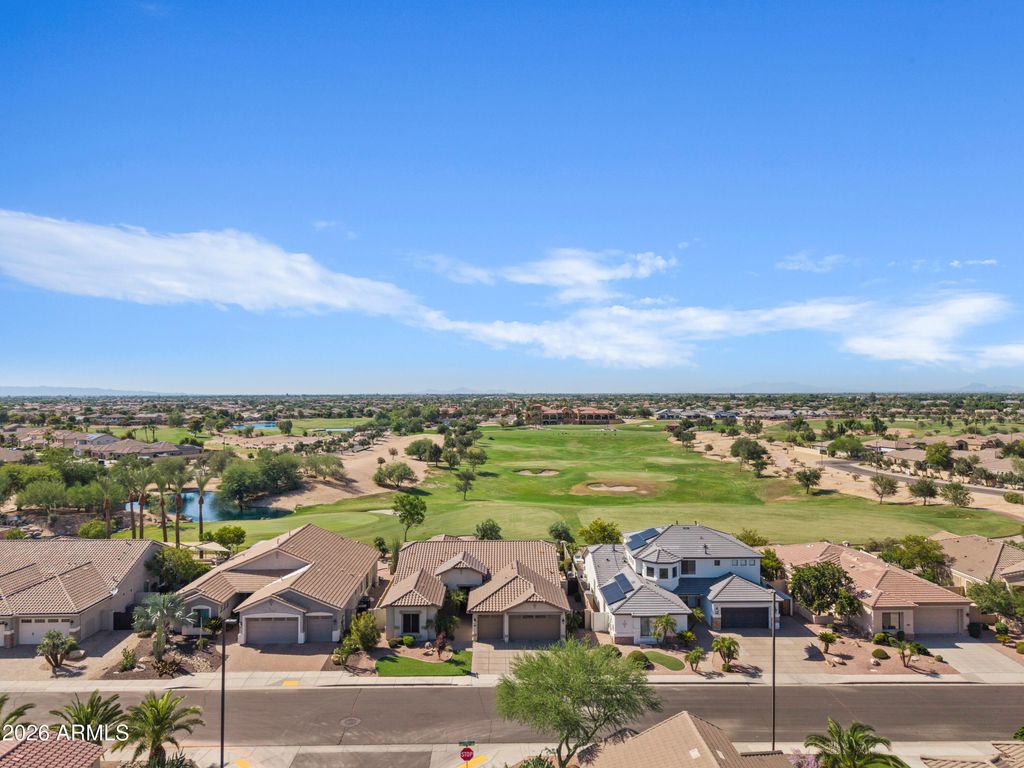 4064 E CLUBVIEW Drive, Gilbert, AZ 85298 — exterior