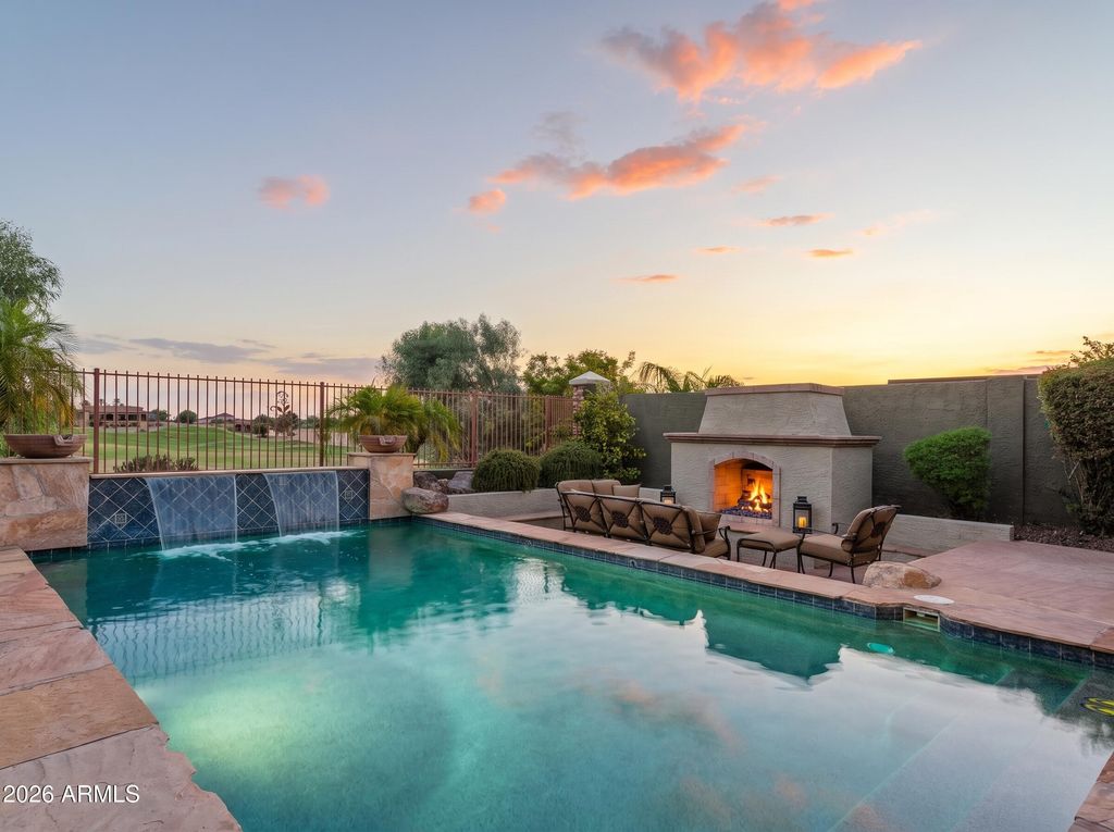 4064 E CLUBVIEW Drive, Gilbert, AZ 85298 — photo 5