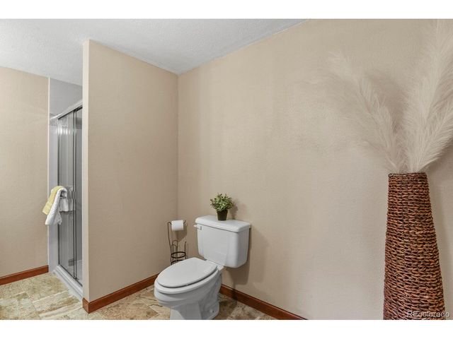 145 S Yarrow St, Lakewood, CO 80226