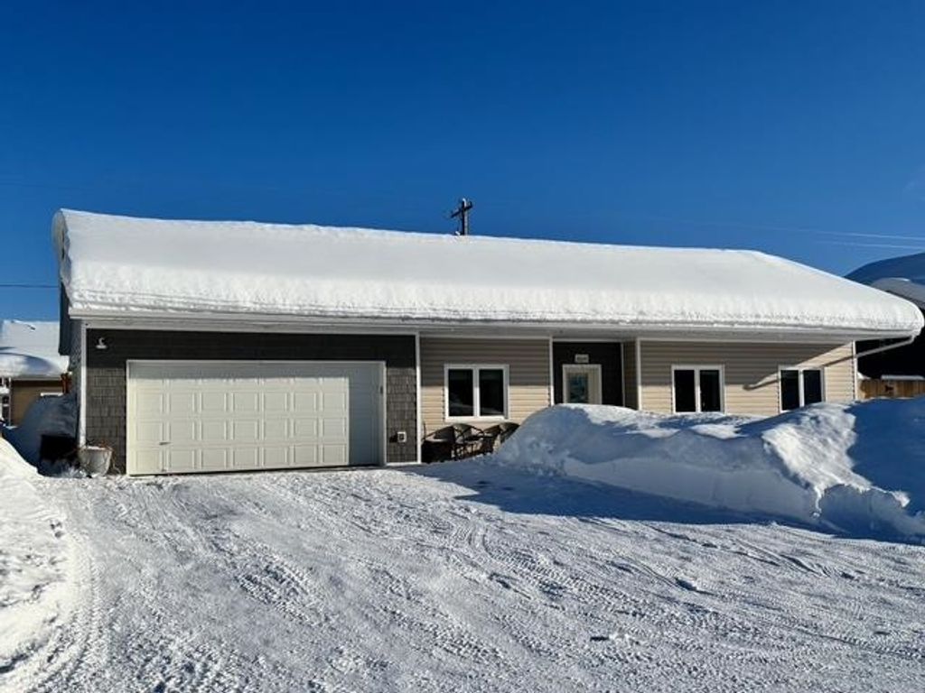 2664 WAR EAGLE COURT, North Pole, AK 99705