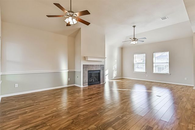 212 Oakdale Street, Shoreacres, TX 77571