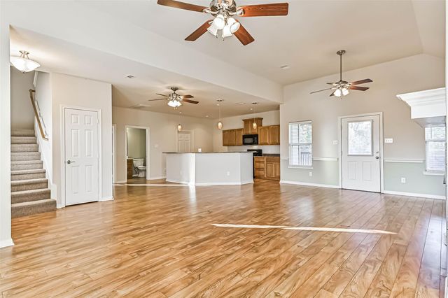 212 Oakdale Street, Shoreacres, TX 77571