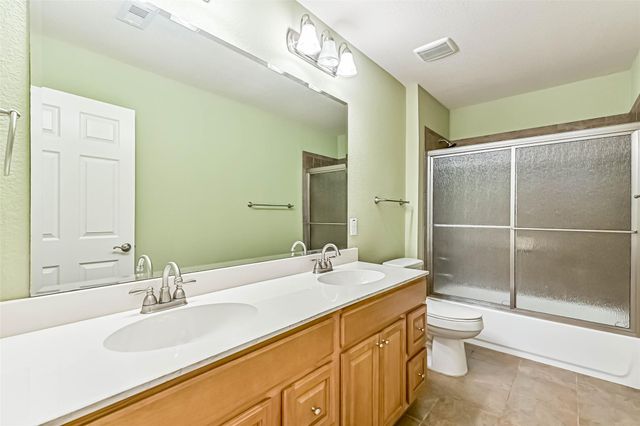 212 Oakdale Street, Shoreacres, TX 77571