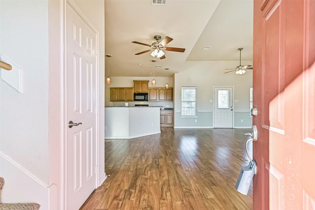 212 Oakdale Street, Shoreacres, TX 77571