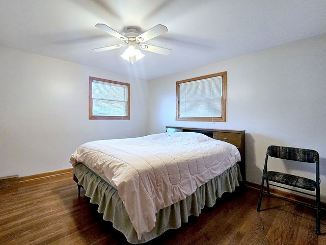 357 N PIONEER Drive, Addison, IL 60101