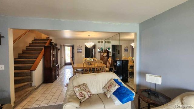 48245 Bayshore Drive, Belleville, MI 48111