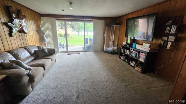 48245 Bayshore Drive, Belleville, MI 48111