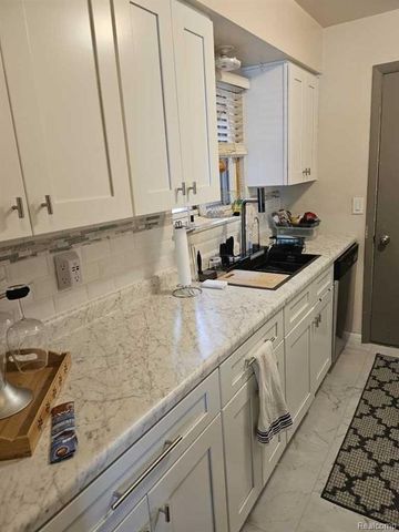 48245 Bayshore Drive, Belleville, MI 48111
