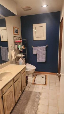 48245 Bayshore Drive, Belleville, MI 48111