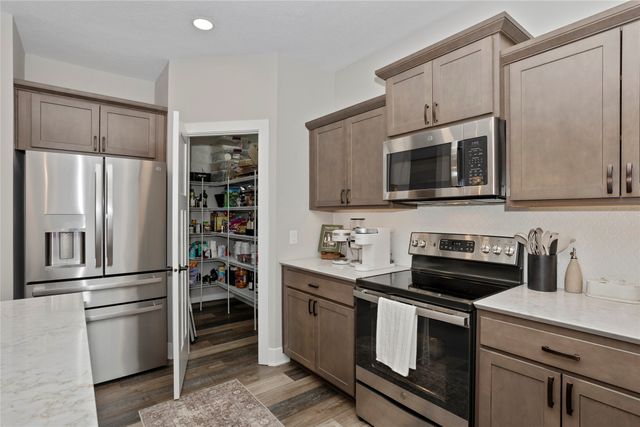 940 9th Street, Waukee, IA 50263