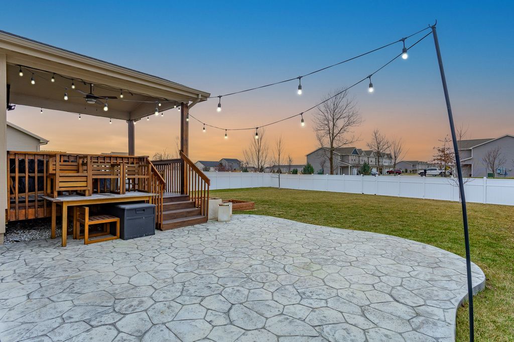 940 9th Street, Waukee, IA 50263