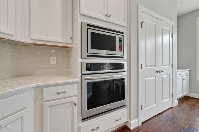 2828 Brighton Forest Drive, Apex, NC 27539