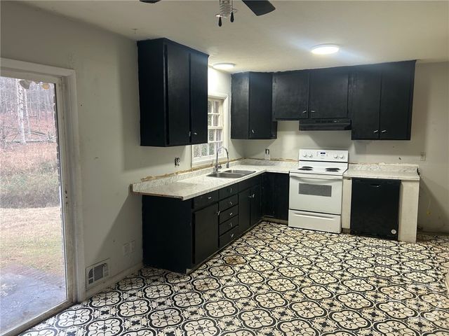 355 Camelot Drive, Athens, GA 30607