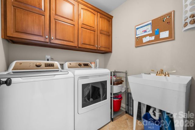 215 Iswa Drive, Taylorsville, NC 28681