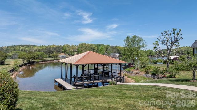 215 Iswa Drive, Taylorsville, NC 28681