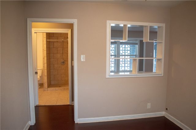 906 Rickey Dr, Corpus Christi, TX 78412