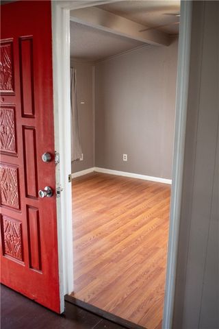 906 Rickey Dr, Corpus Christi, TX 78412