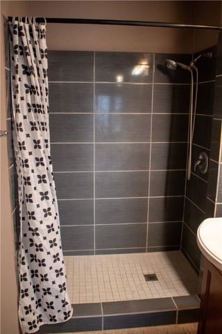 906 Rickey Dr, Corpus Christi, TX 78412