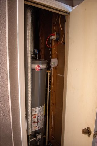 906 Rickey Dr, Corpus Christi, TX 78412